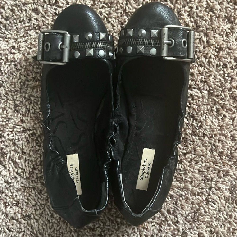 Vera Wang Flats